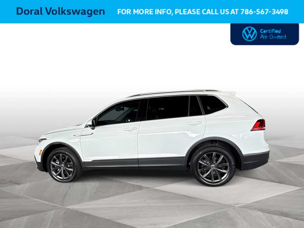 Thumbnail: 2022 Volkswagen Tiguan - 5
