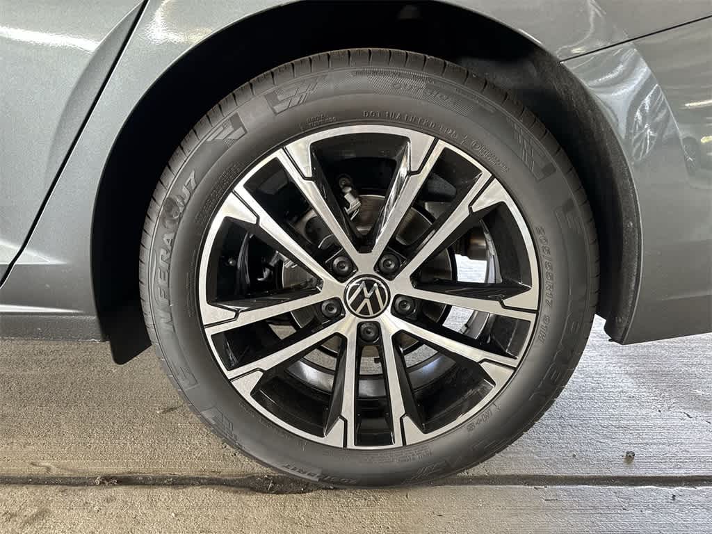 Thumbnail: 2026 Volkswagen Jetta - 10