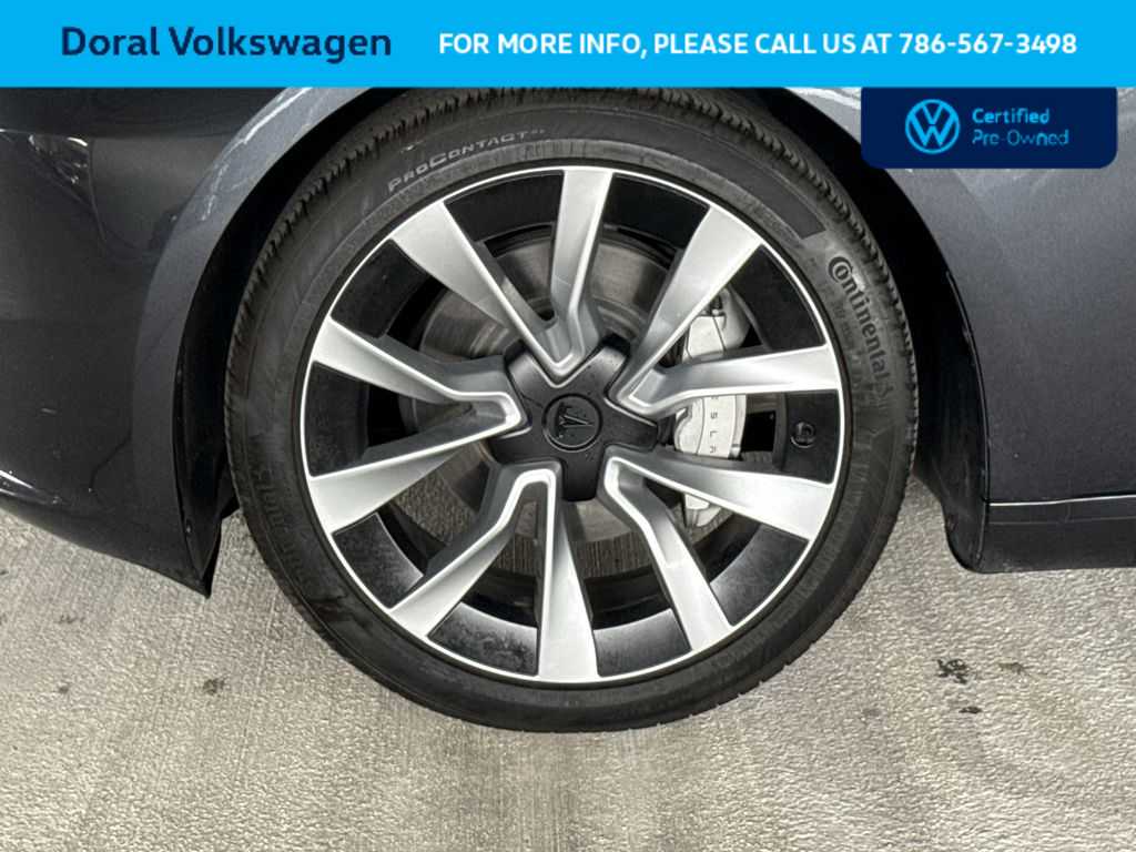 Thumbnail: 2024 Tesla Model 3 - 11