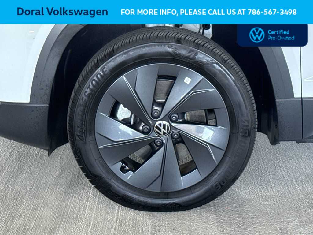 Thumbnail: 2025 Volkswagen Taos - 11