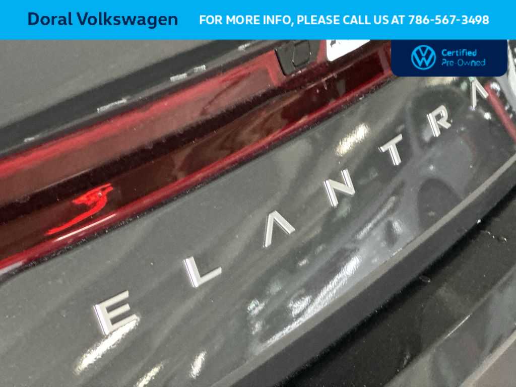 Thumbnail: 2025 Hyundai Elantra - 10