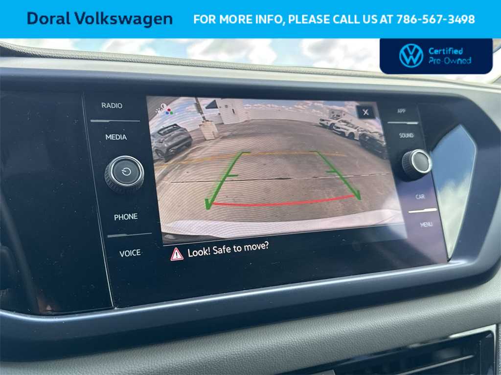 Thumbnail: 2022 Volkswagen Taos - 19