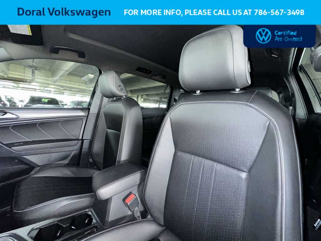 Thumbnail: 2022 Volkswagen Tiguan - 14