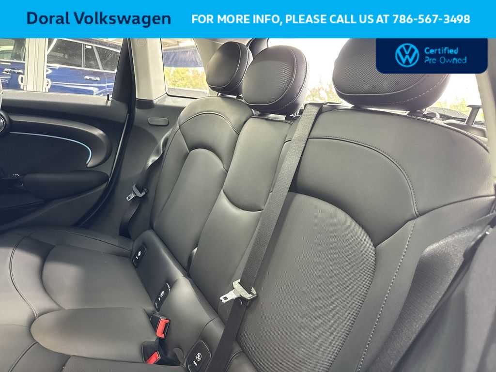 Thumbnail: 2023 MINI Cooper Hardtop - 22