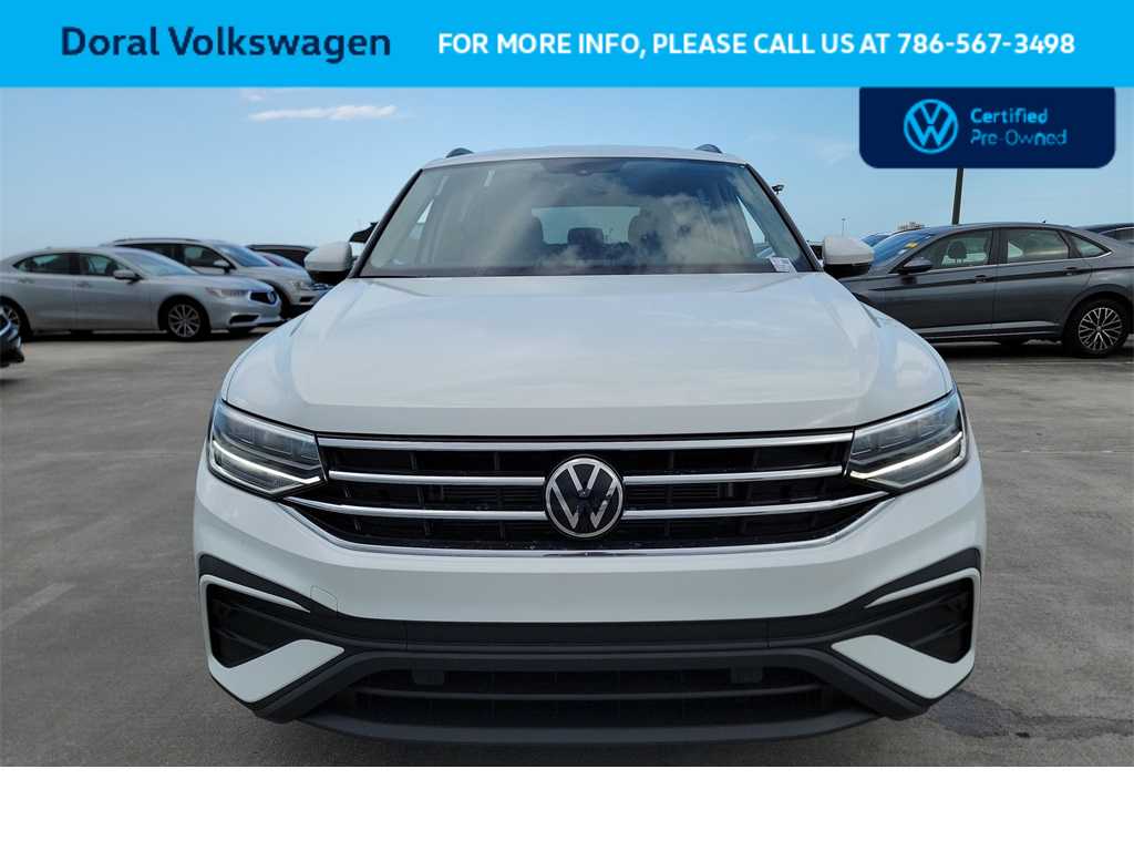 Thumbnail: 2023 Volkswagen Tiguan - 10