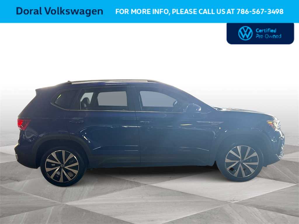 Thumbnail: 2022 Volkswagen Taos - 8