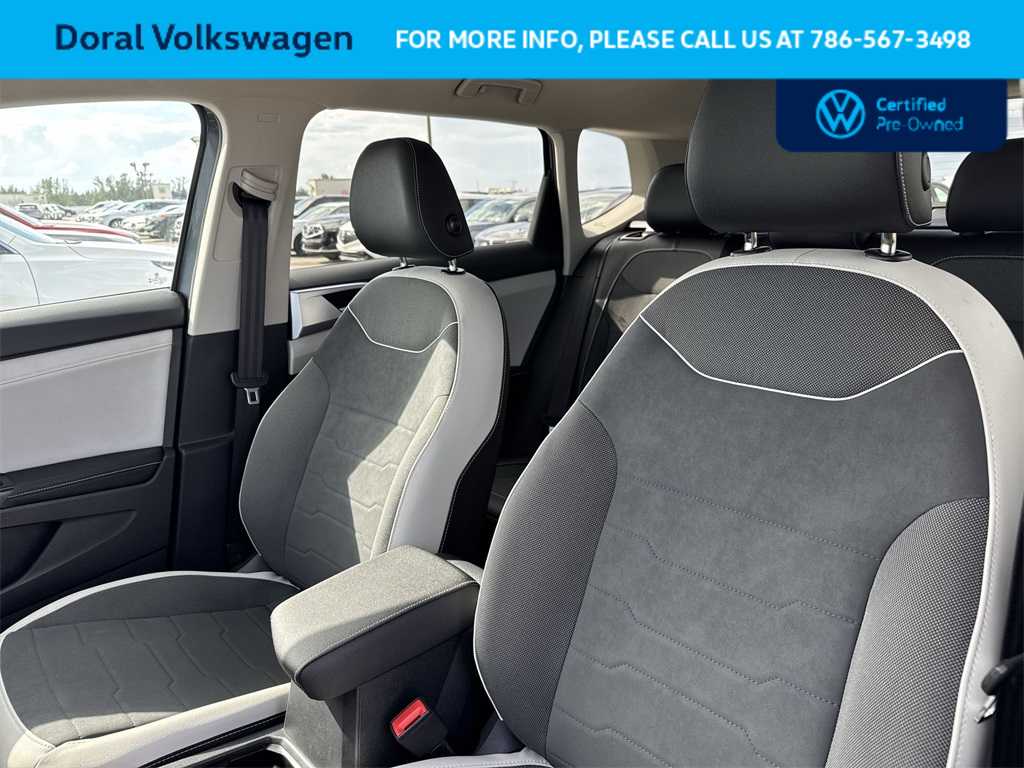Thumbnail: 2025 Volkswagen Taos - 14