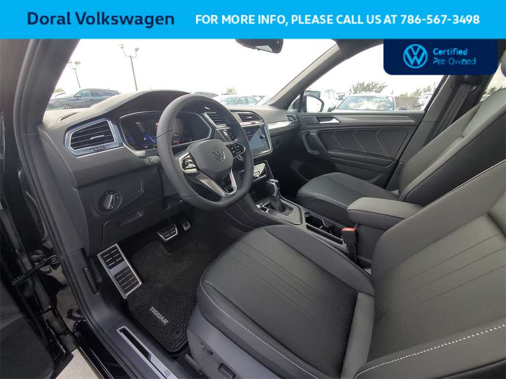 Thumbnail: 2023 Volkswagen Tiguan - 19