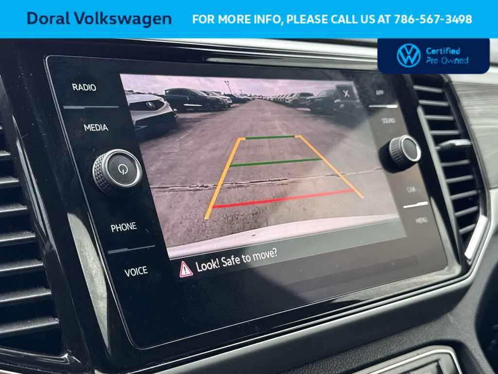 Thumbnail: 2023 Volkswagen Atlas - 19