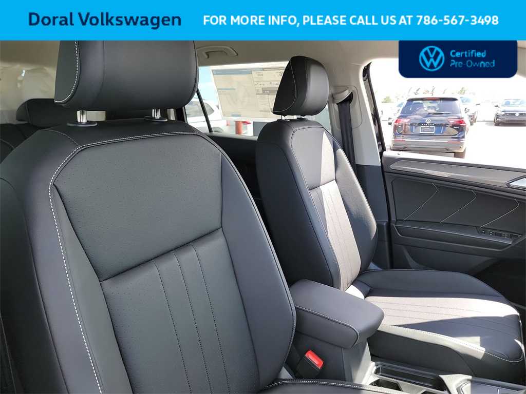 2023 Volkswagen Tiguan SE 30