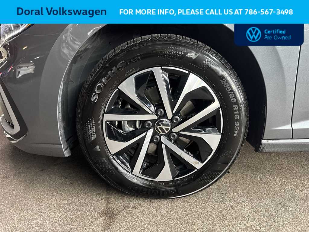 Thumbnail: 2025 Volkswagen Jetta - 10