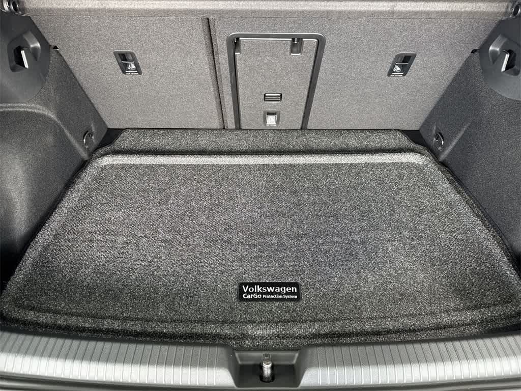 Thumbnail: 2026 Volkswagen Golf - 25