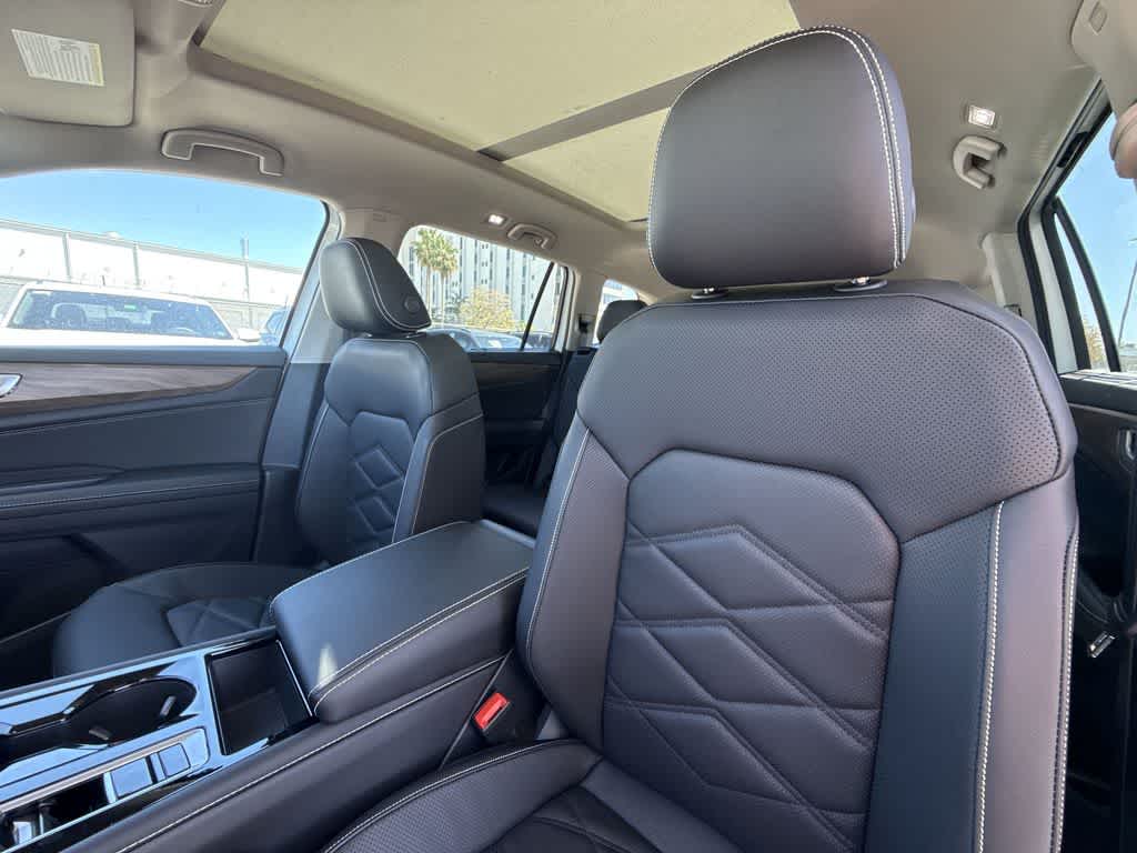 Thumbnail: 2026 Volkswagen Atlas - 14