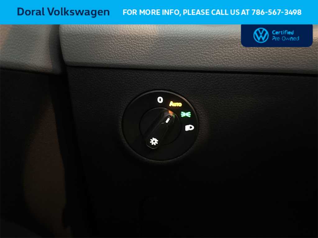 Thumbnail: 2023 Volkswagen Taos - 17