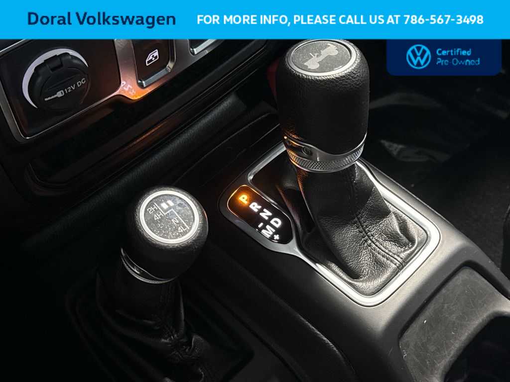 Thumbnail: 2022 Jeep Wrangler - 21