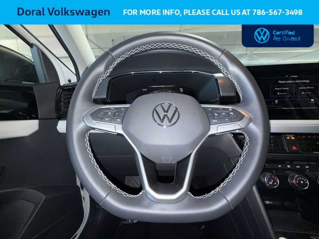 Thumbnail: 2025 Volkswagen Taos - 15
