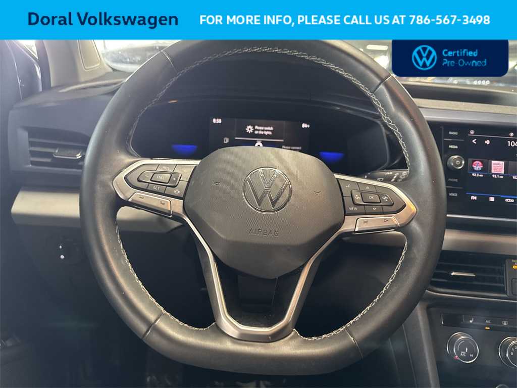 Thumbnail: 2022 Volkswagen Taos - 15