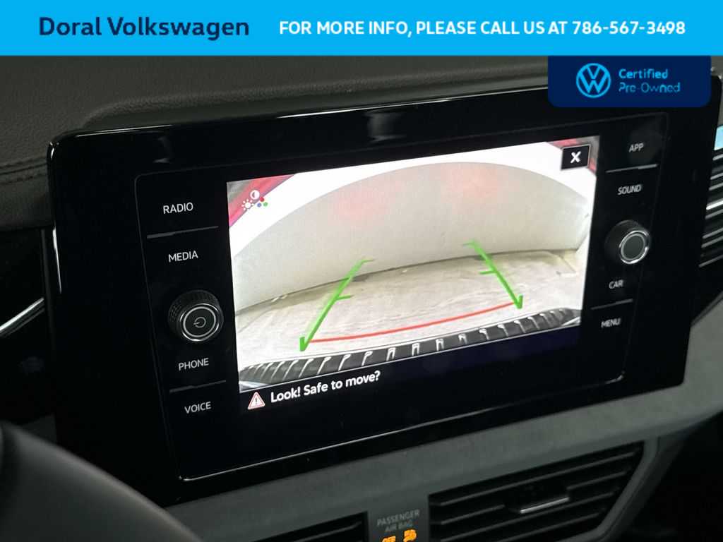 2025 Volkswagen Jetta SE - Photo 19