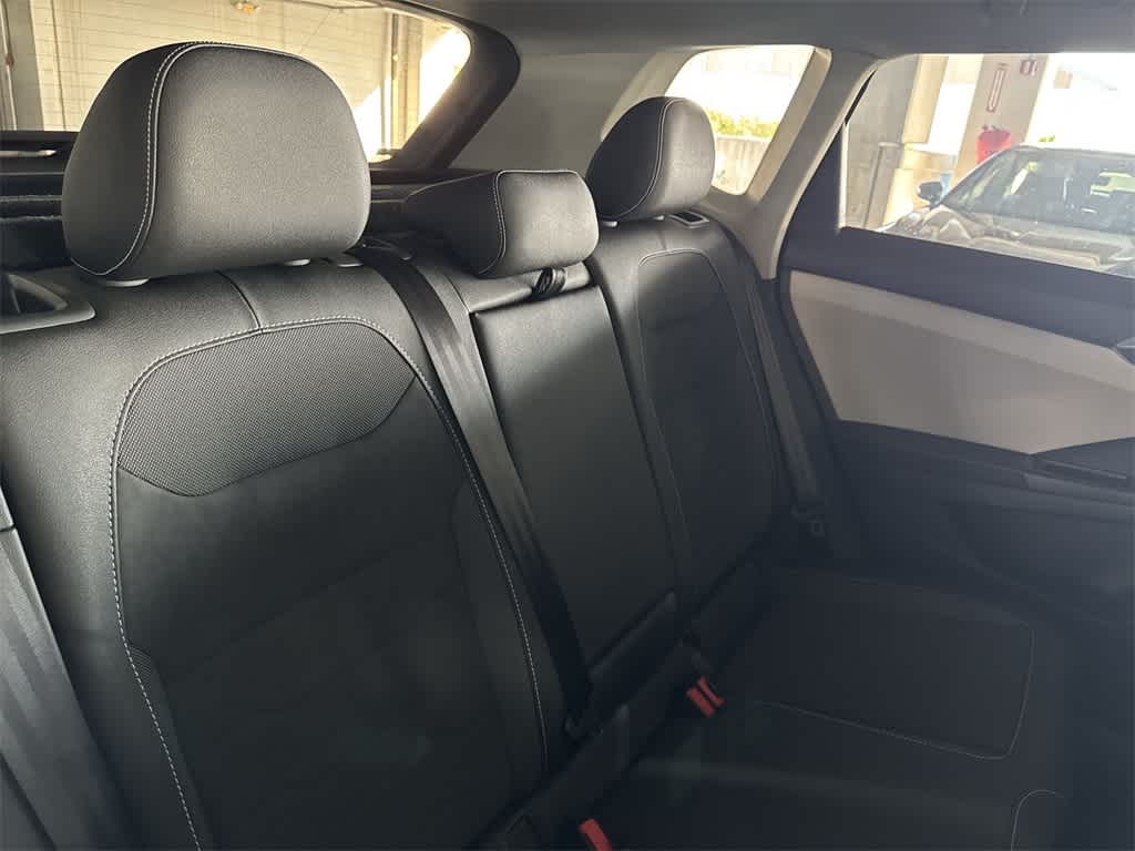 2025 Volkswagen Taos SE 26