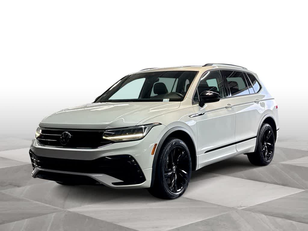 Thumbnail: 2023 Volkswagen Tiguan - 4