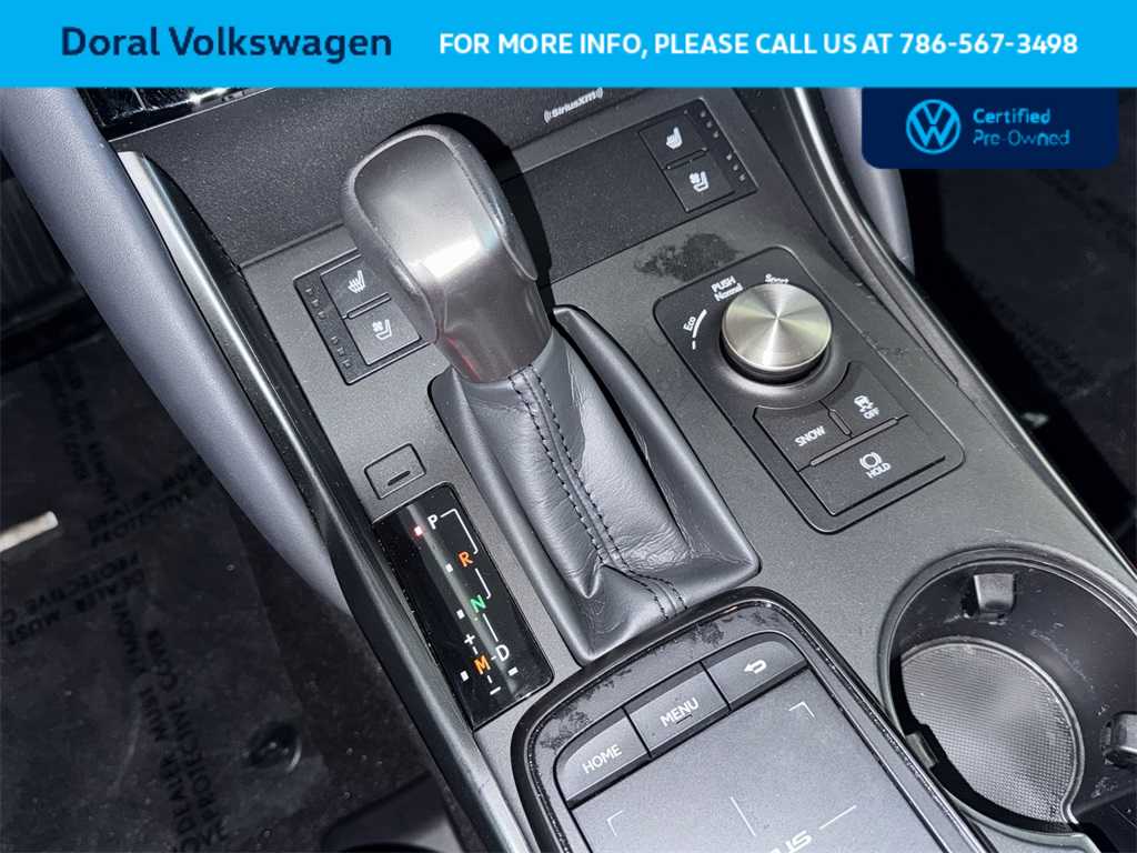 Thumbnail: 2024 Lexus IS - 21