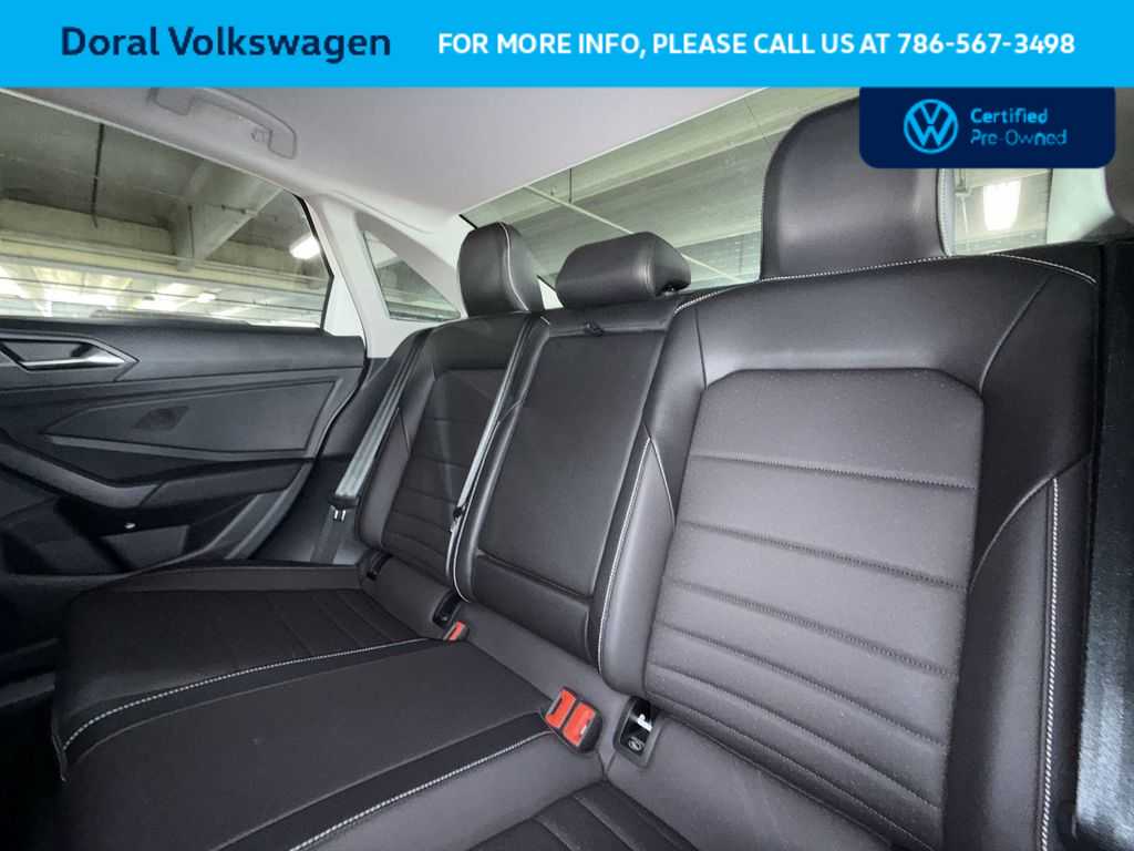 Thumbnail: 2024 Volkswagen Jetta - 22