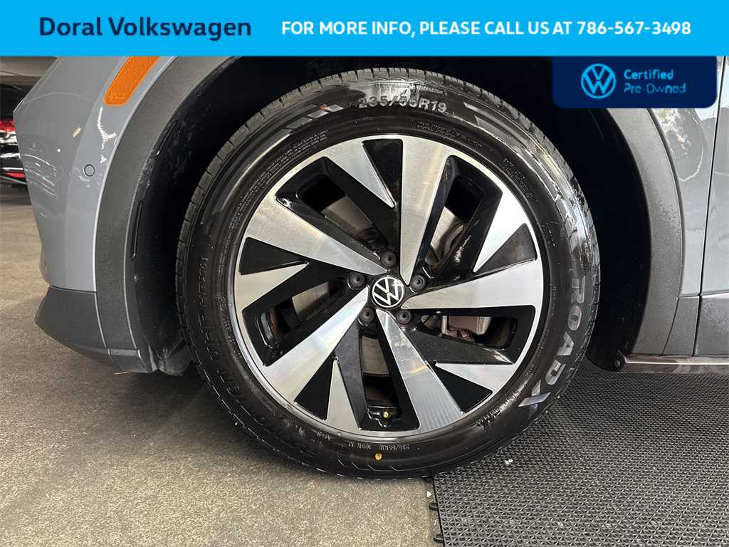 Thumbnail: 2023 Volkswagen ID.4 - 9