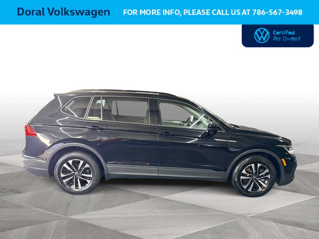 Thumbnail: 2023 Volkswagen Tiguan - 9