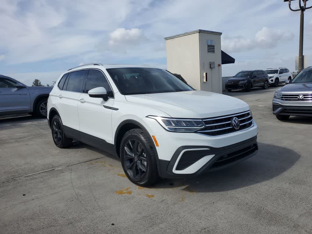 Thumbnail: 2024 Volkswagen Tiguan - 11