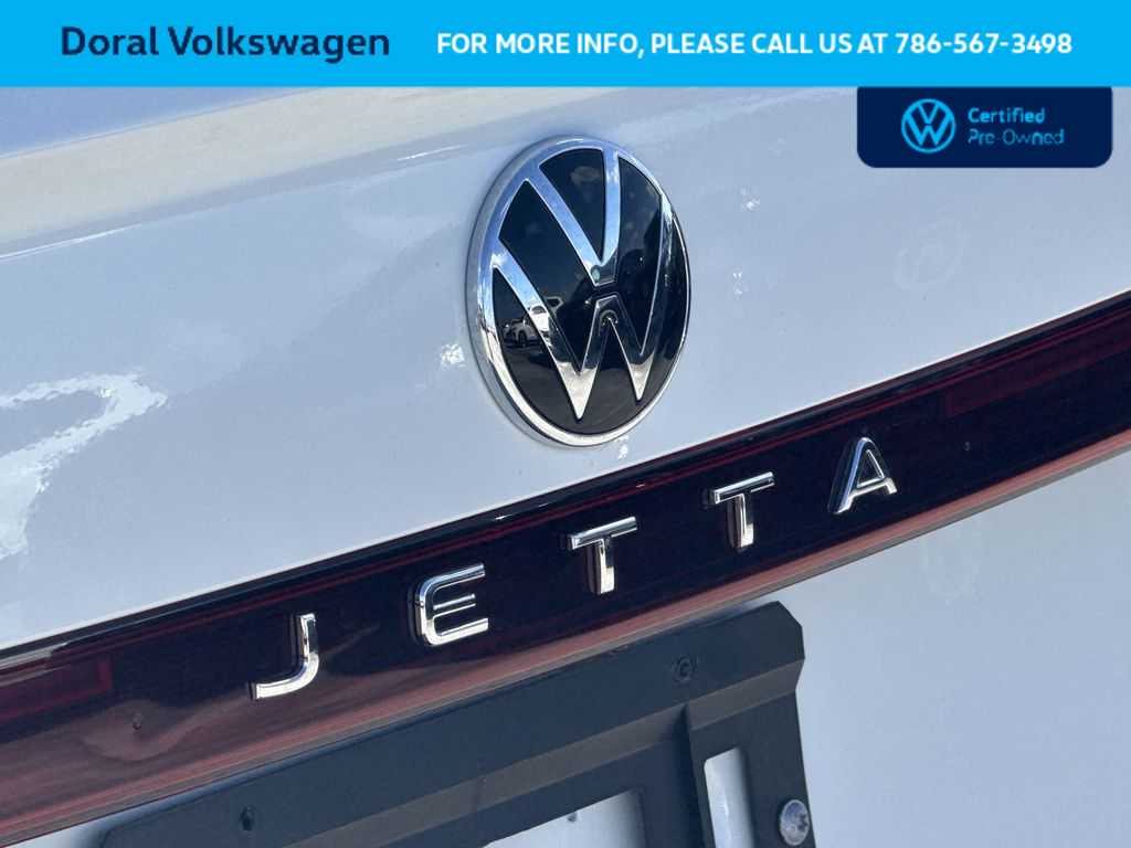 Thumbnail: 2025 Volkswagen Jetta - 10