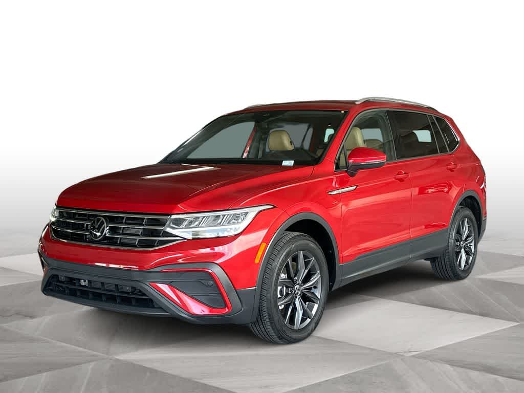Thumbnail: 2024 Volkswagen Tiguan - 4