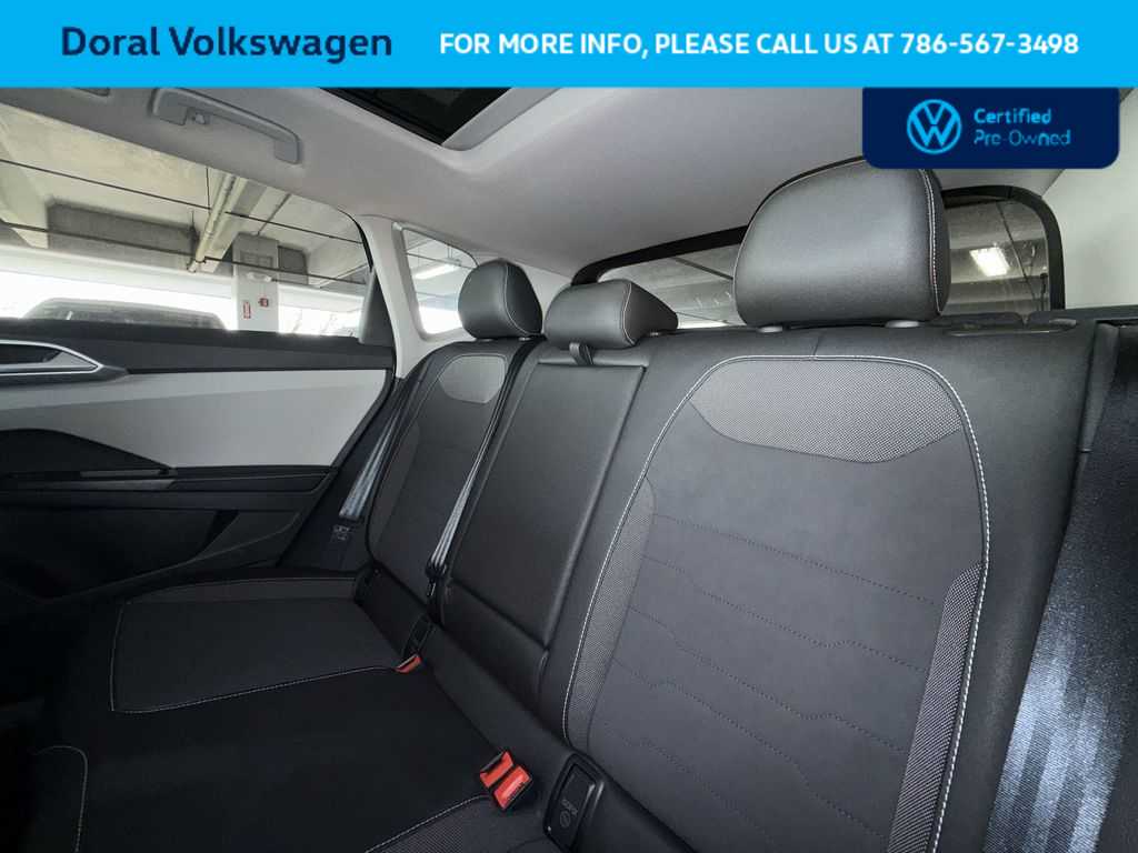 Thumbnail: 2025 Volkswagen Taos - 22