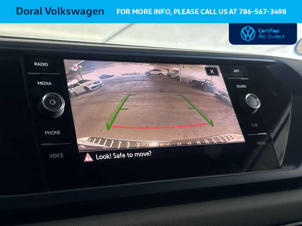 Thumbnail: 2022 Volkswagen Taos - 19
