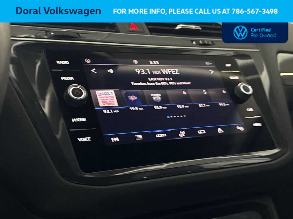 Thumbnail: 2024 Volkswagen Tiguan - 18