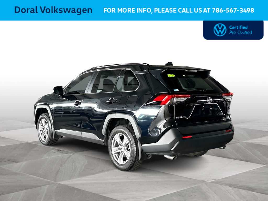Thumbnail: 2025 Toyota RAV4 - 6