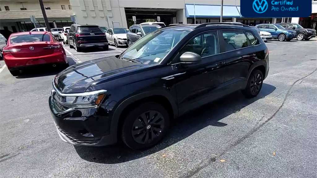 Thumbnail: 2023 Volkswagen Taos - 4