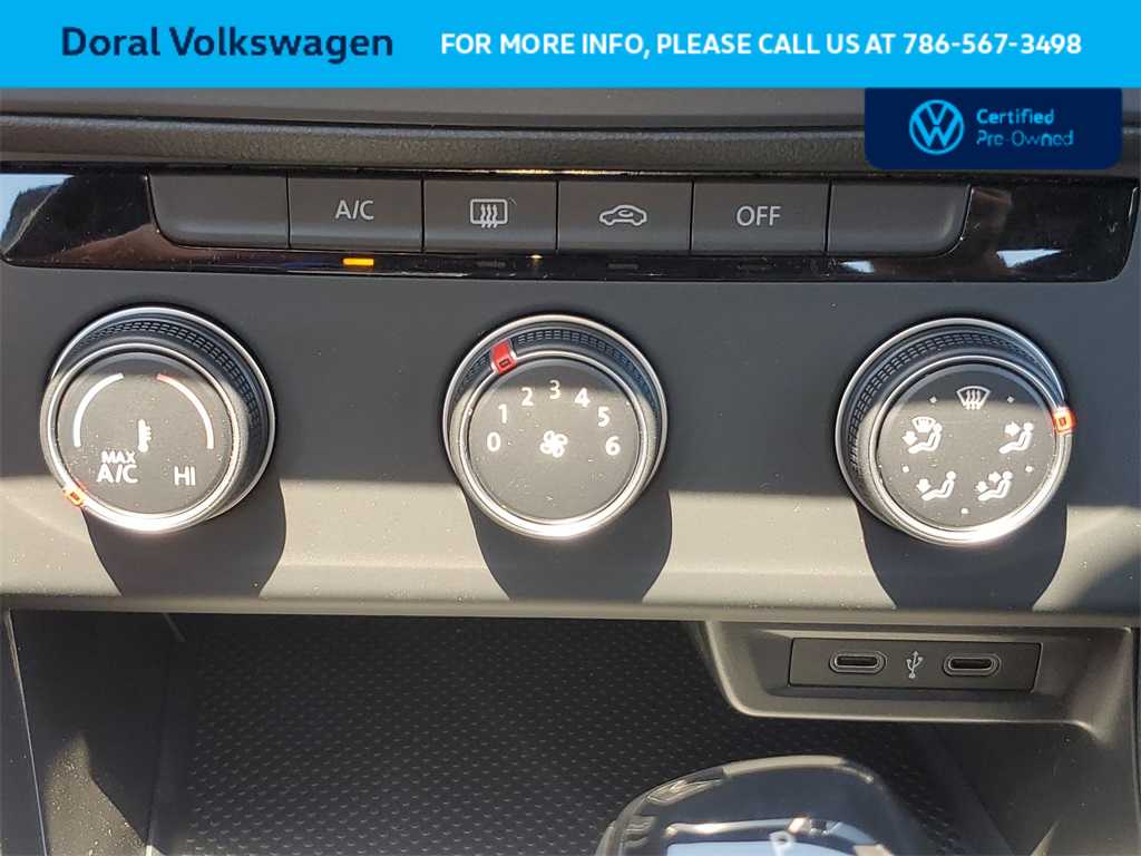 Thumbnail: 2023 Volkswagen Jetta - 24