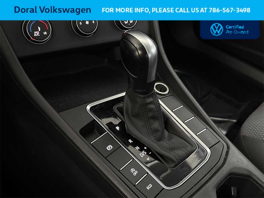 Thumbnail: 2019 Volkswagen Jetta - 21