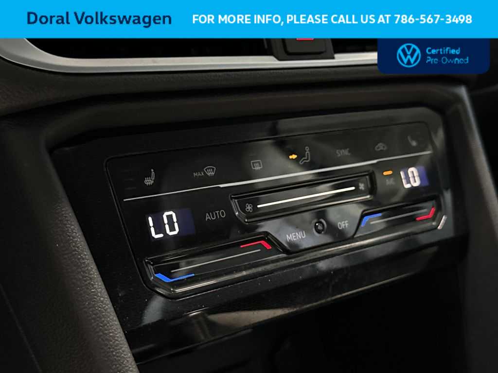 Thumbnail: 2025 Volkswagen Taos - 20