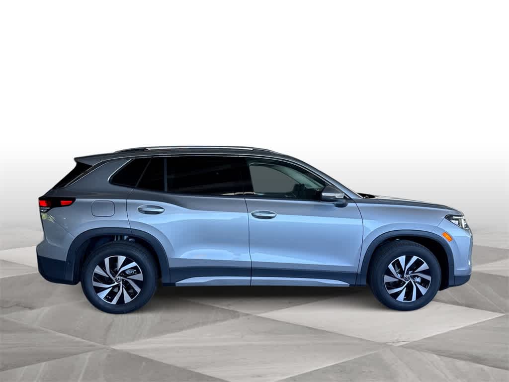 Thumbnail: 2026 Volkswagen Tiguan - 9