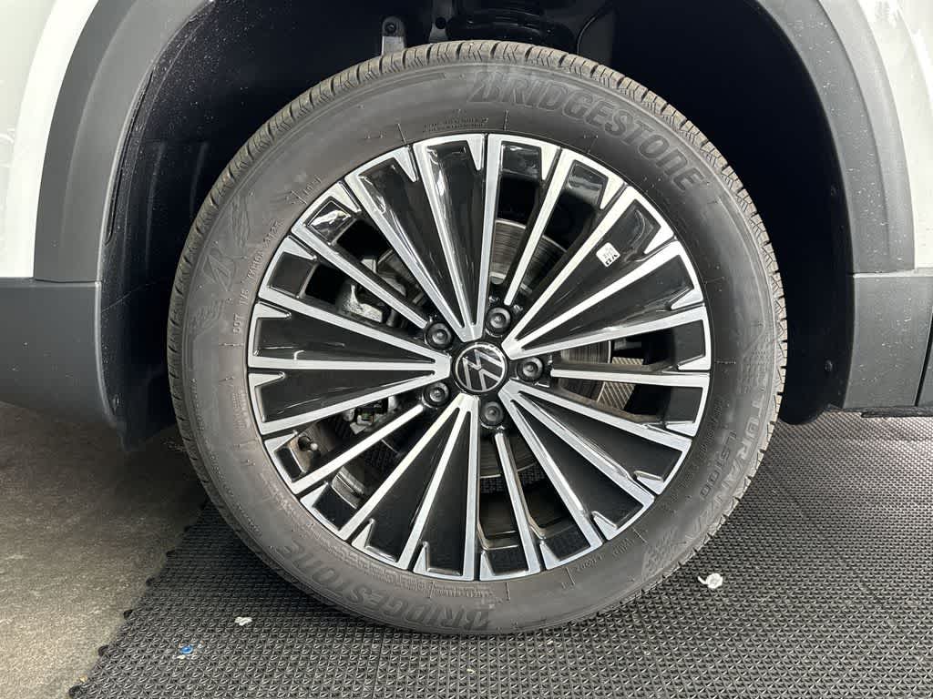 Thumbnail: 2026 Volkswagen Taos - 10