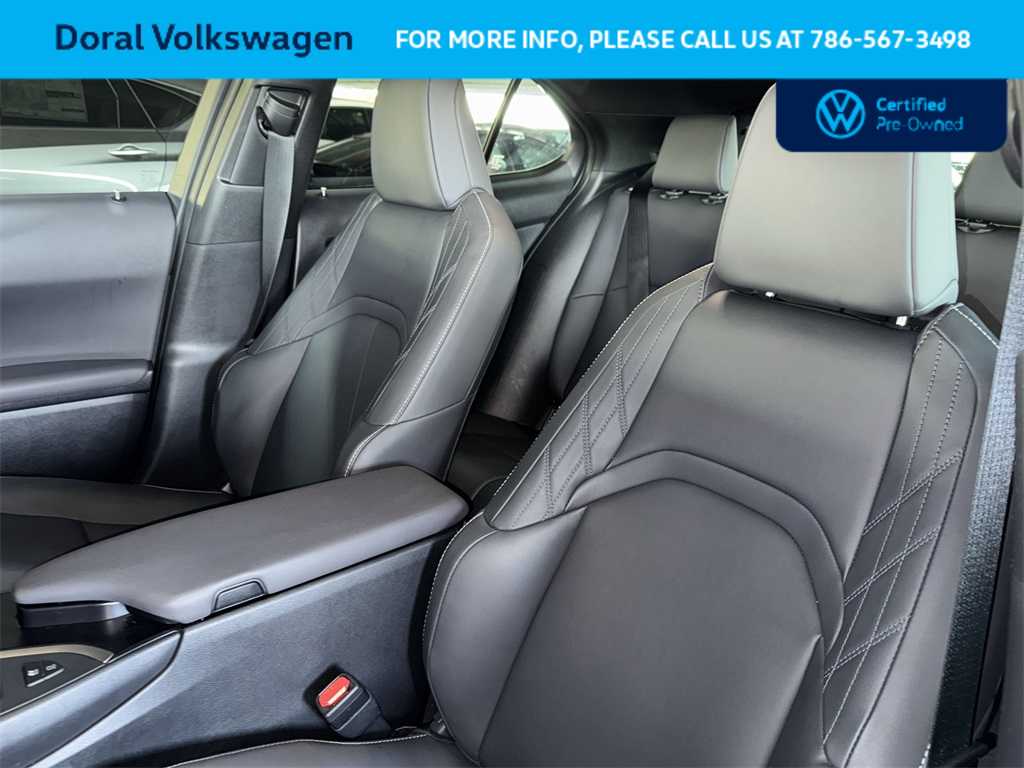 Thumbnail: 2024 Lexus UX - 14