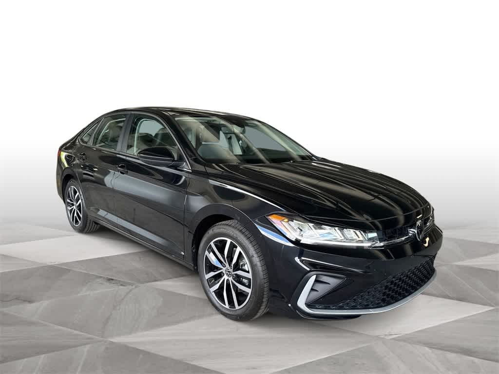 Thumbnail: 2025 Volkswagen Jetta - 2