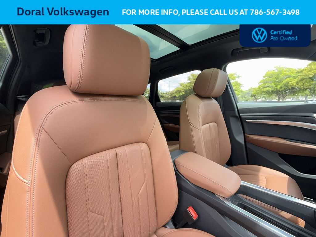 Thumbnail: 2024 Audi Q8 e-tron - 27