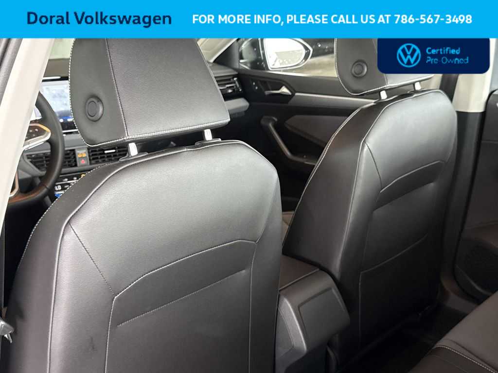 2025 Volkswagen Jetta SE - Photo 23