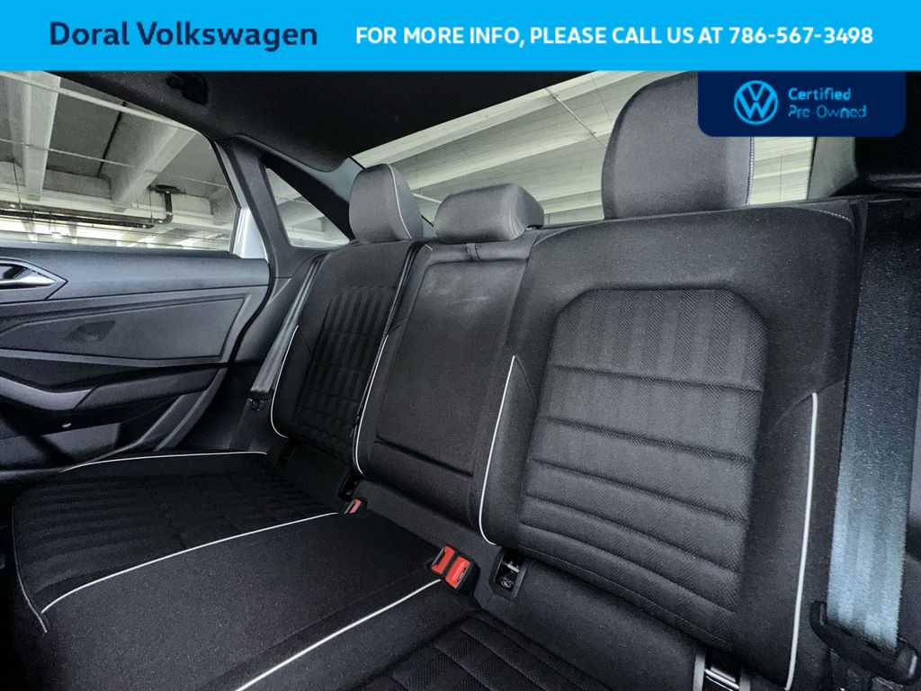 Thumbnail: 2023 Volkswagen Jetta - 21