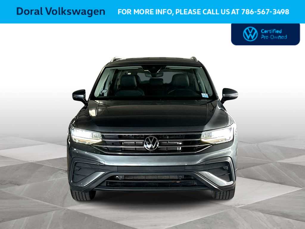 Thumbnail: 2023 Volkswagen Tiguan - 3