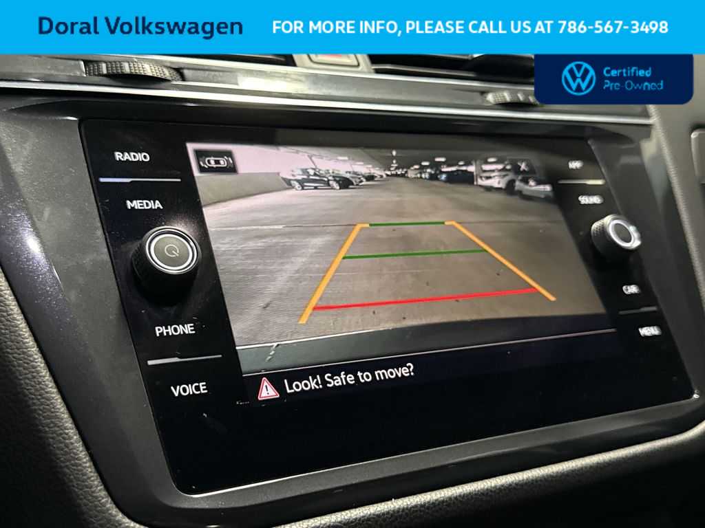 Thumbnail: 2023 Volkswagen Tiguan - 19
