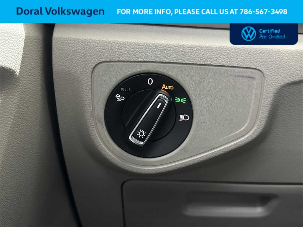 Thumbnail: 2023 Volkswagen Atlas - 17