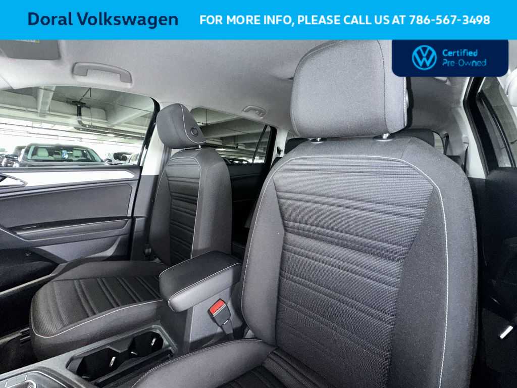 Thumbnail: 2023 Volkswagen Tiguan - 14